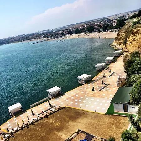 Family Szálloda Selimpasa