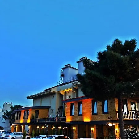 Otel Family 4*