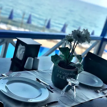 Family Hotel